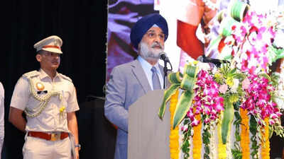LG Sandhu celebrates Samanvay at IPCW