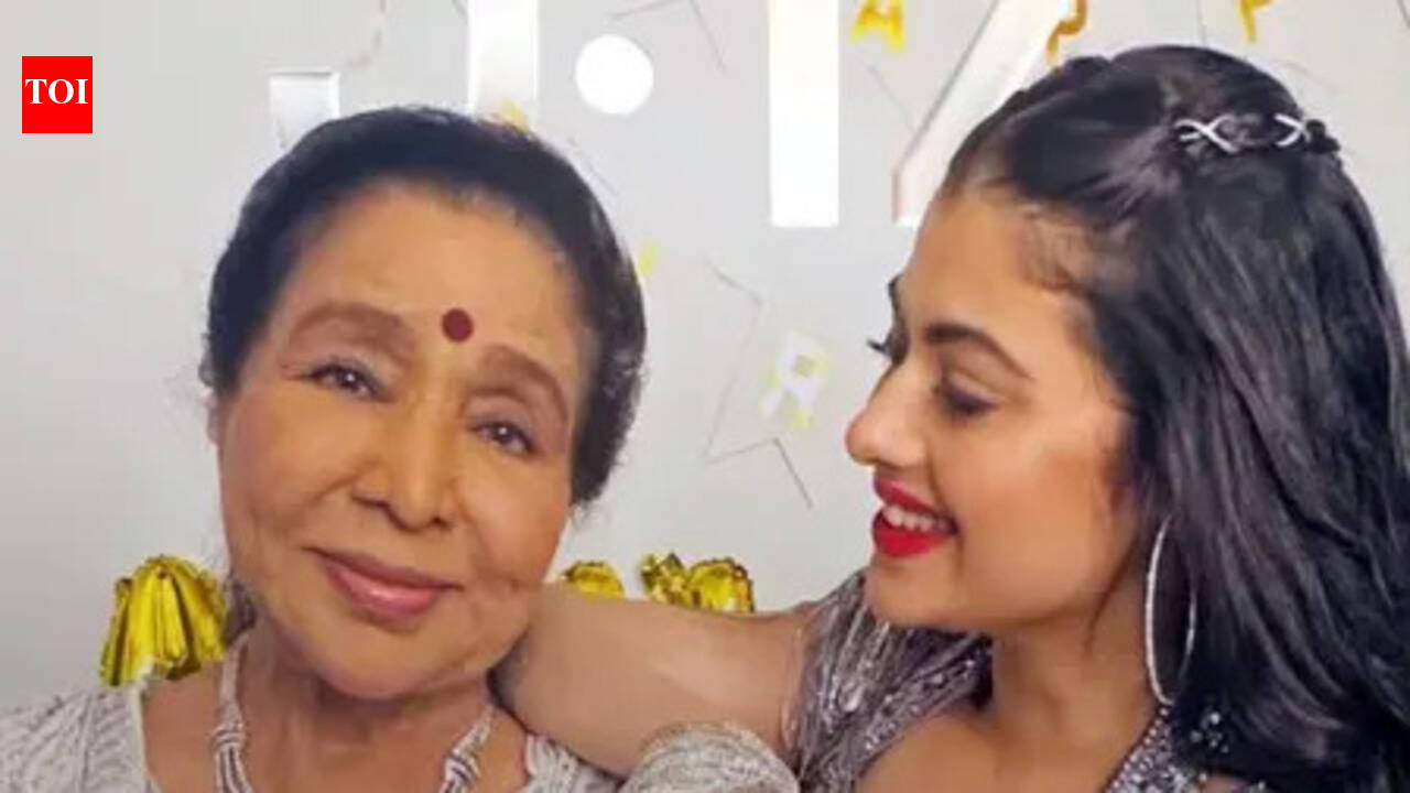 Zanai Bhosle reveals emotional phone wallpaper: Granddaughter keeps late Asha Bhosle close to her heart