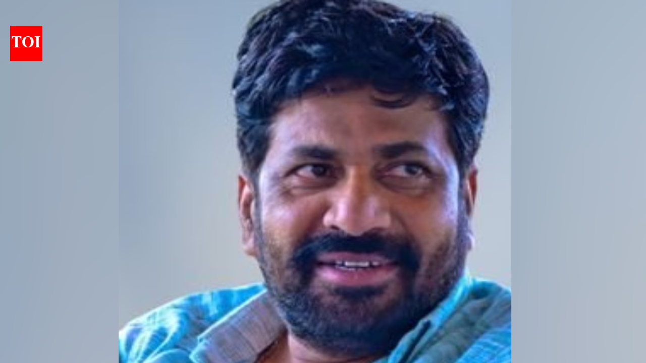 Former MLA Bachchu Kadu joins Eknath Shinde-led Shiv Sena for Maharashtra MLC polls