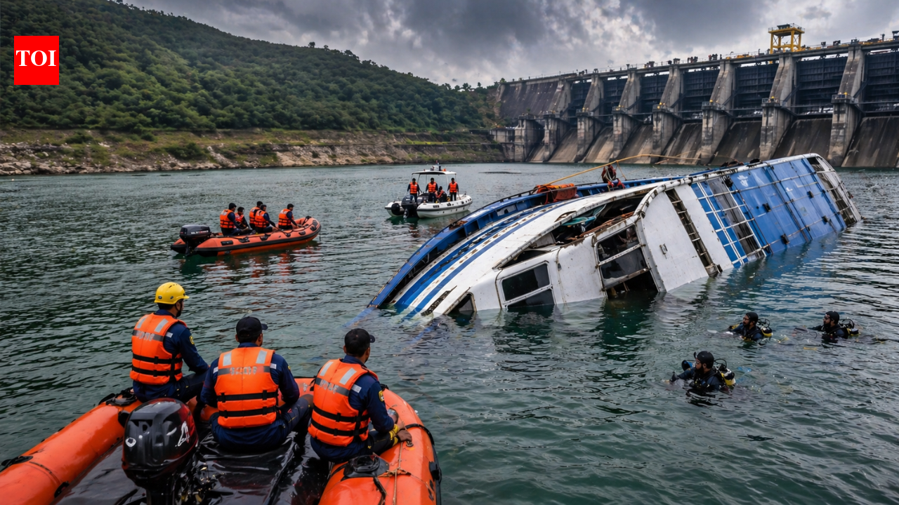 MP boat mishap: cruise capsizes in Jabalpur, 4 killed, rescue ops on
