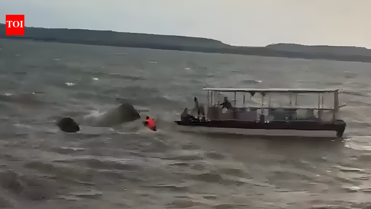 4 drown after cruise boat capsizes in MP's Bargi river; 12 missing, rescue ops on