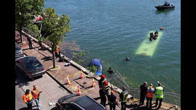 Bus plunges into River Seine as trainee driver loses control, passengers rescued