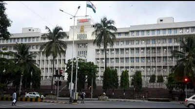 Maha transfers 21 IPS, SPS officers