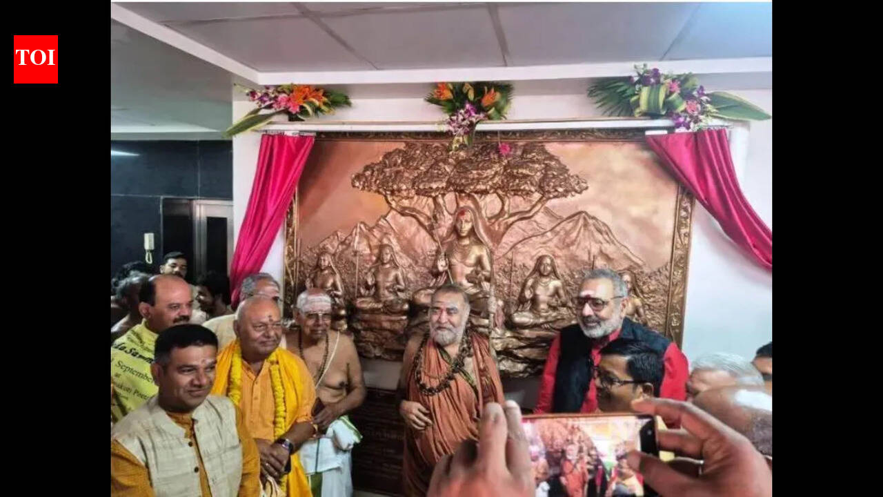 Shankaracharya inaugurates eye hospital in Saharsa