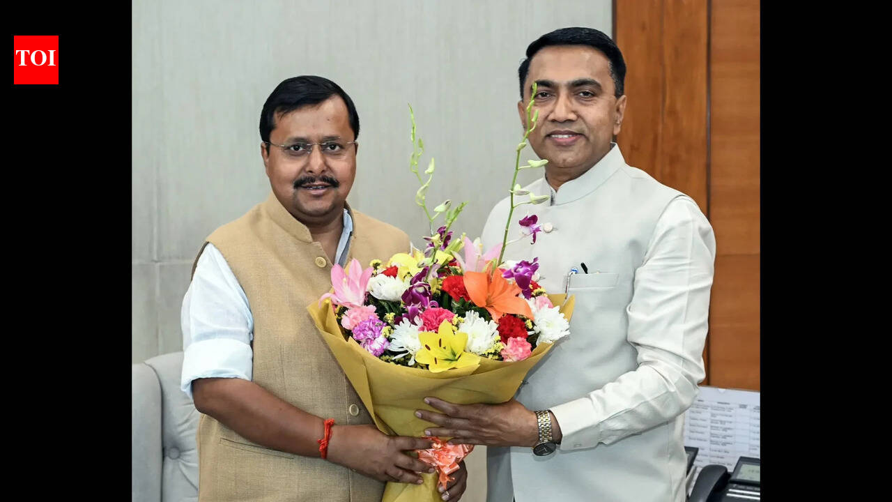 CM meets BJP national president, discusses state cabinet reshuffle