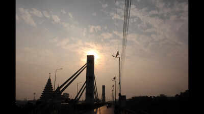 Thunderstorms, gusty winds likely till May 4: Met office