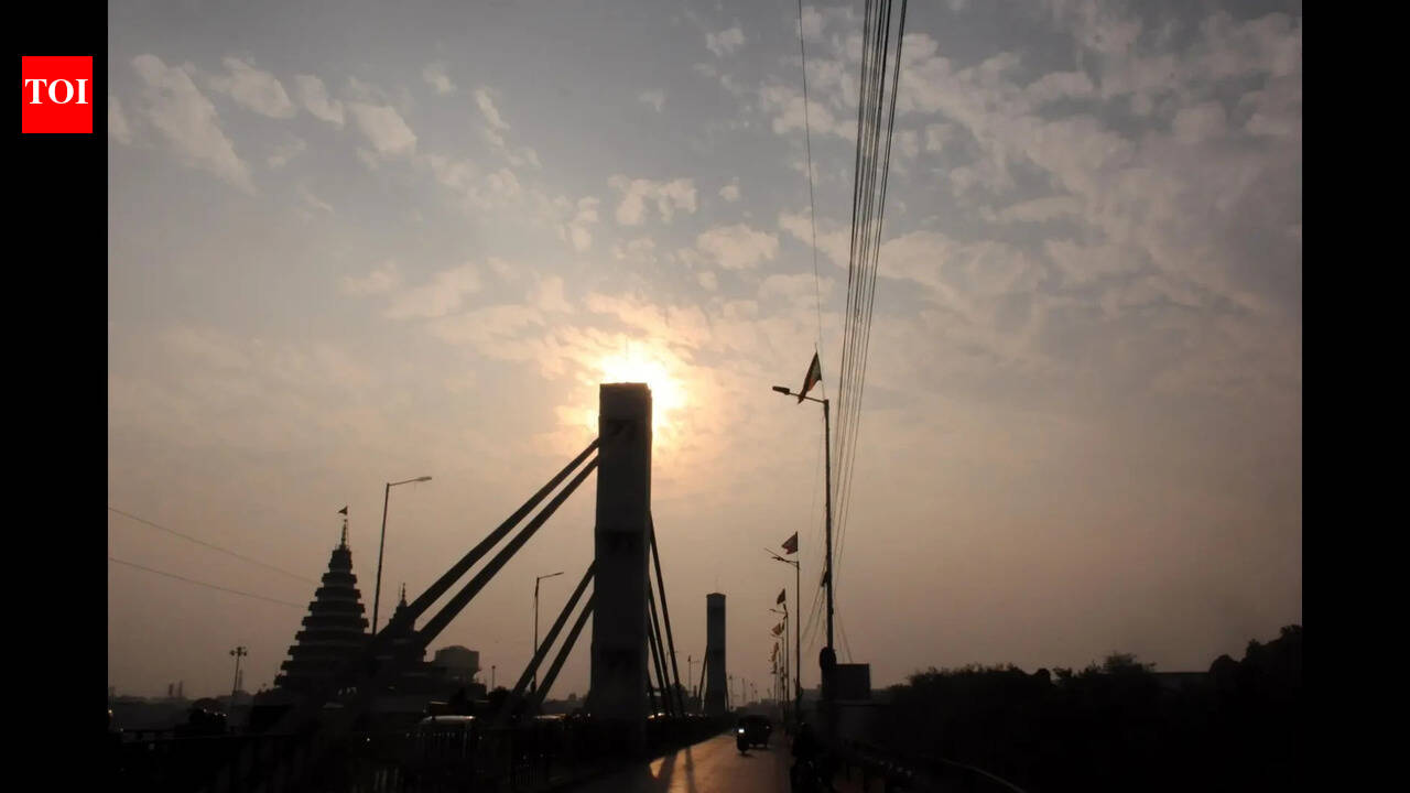 Thunderstorms, gusty winds likely till May 4: Met office