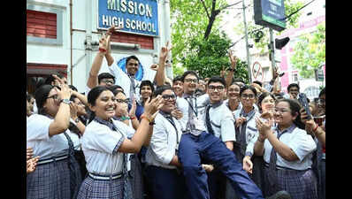 A dozen 499s reflect ICSE shift to critical thinking