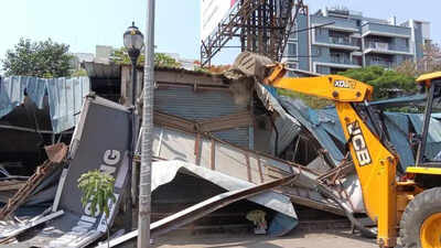 PCMC intensifies anti-encroachment drive, clears more than 300 illegal structures in 40 days