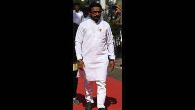Mitkari expresses disappointment after NCP picks Zeeshan for MLC seat