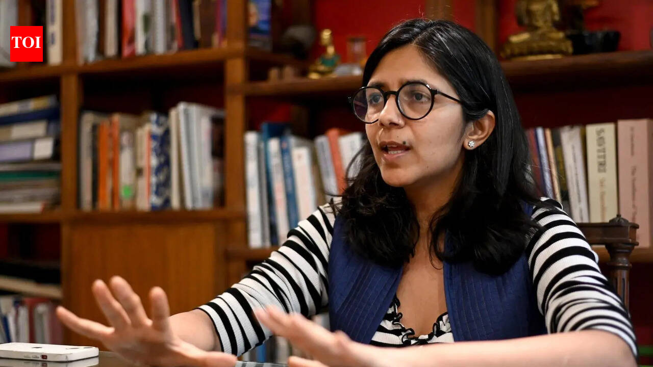 Maliwal: MPs sit together in House, exit talk began there