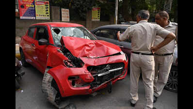 Delivery exec killed as car hits his scooter, flings him off Dabri flyover