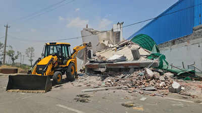 Building linked to land mafia in Gurgaon razed by GMDA
