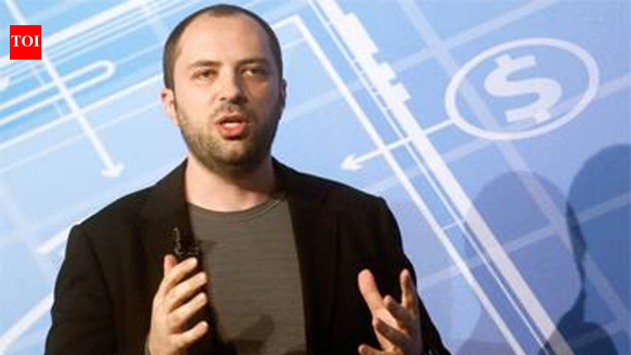 In 2009, Jan Koum pivoted his failing status app by adding messaging, founding WhatsApp