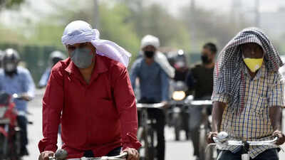 Karnataka heatwave: Erratic pre-monsoon showers cool down quarter of state, while others blaze, touching 44 degrees