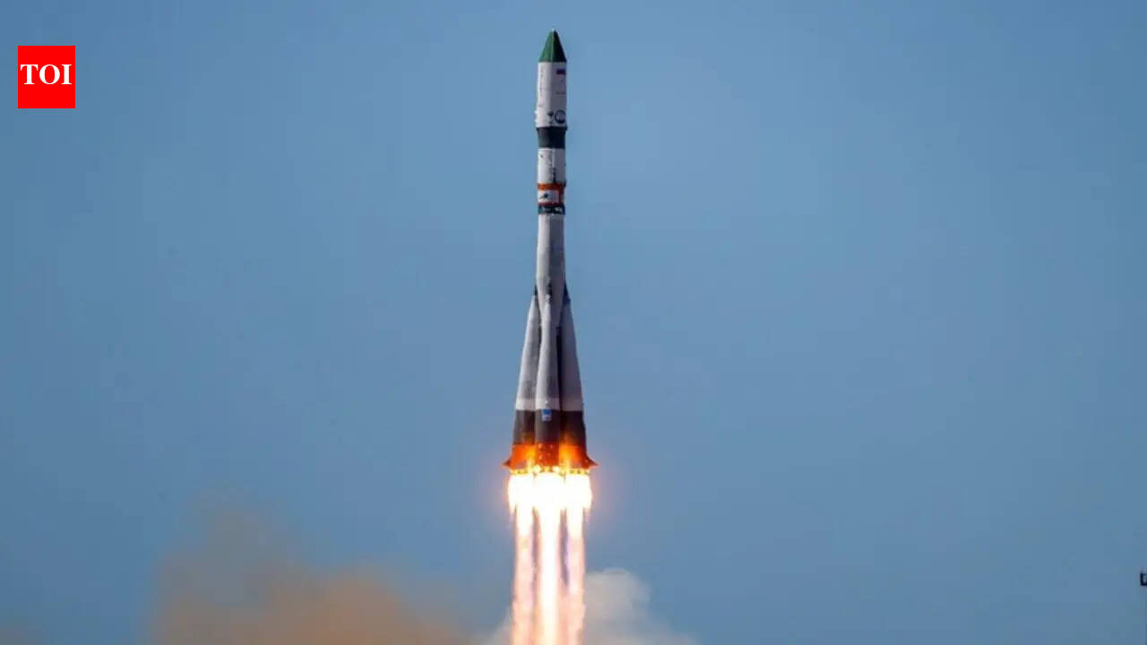 Russia test launches Soyuz-5 rocket with ‘world’s most powerful liquid-fuelled engine’