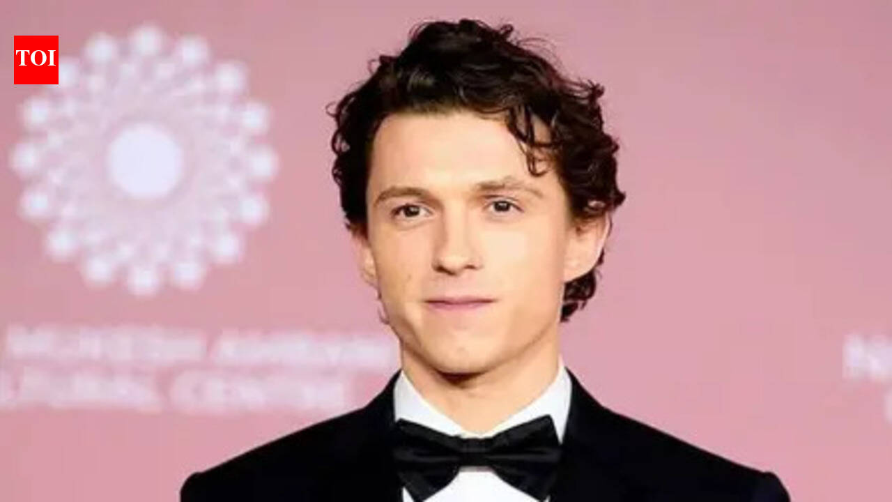Tom Holland helps Zendaya escape wardrobe malfunction