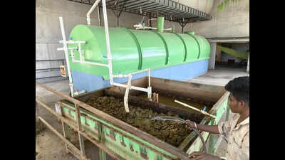 Ahmedabad Municipal Corporation converts stray cattle waste into biogas, electricity