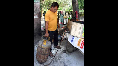 Commercial LPG price surge to make eating out, ordering costlier
