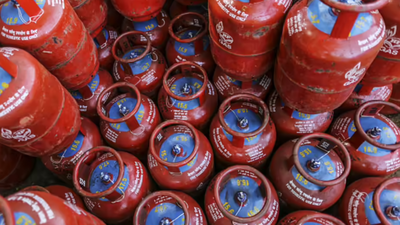 LPG price surge in Hyderabad forces restaurants to revamp menus & lay off workers