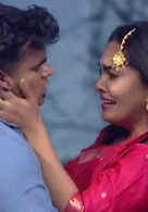 Khiladi Jodies fame Thangapandi and Chandhini Prakash, recreate Vijay and Jyothika&rsquo;s iconic scene from &lsquo;Kushi&rsquo;