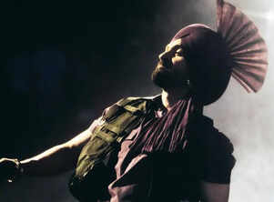 Diljit Dosanjh&rsquo;s cryptic revelation on death at Canada concert sparks global fan concern