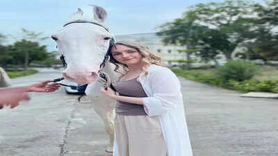 Maria Riabhoshapka speaks about kindness toward animals; Actress calls horses “Gentle and loving creatures”