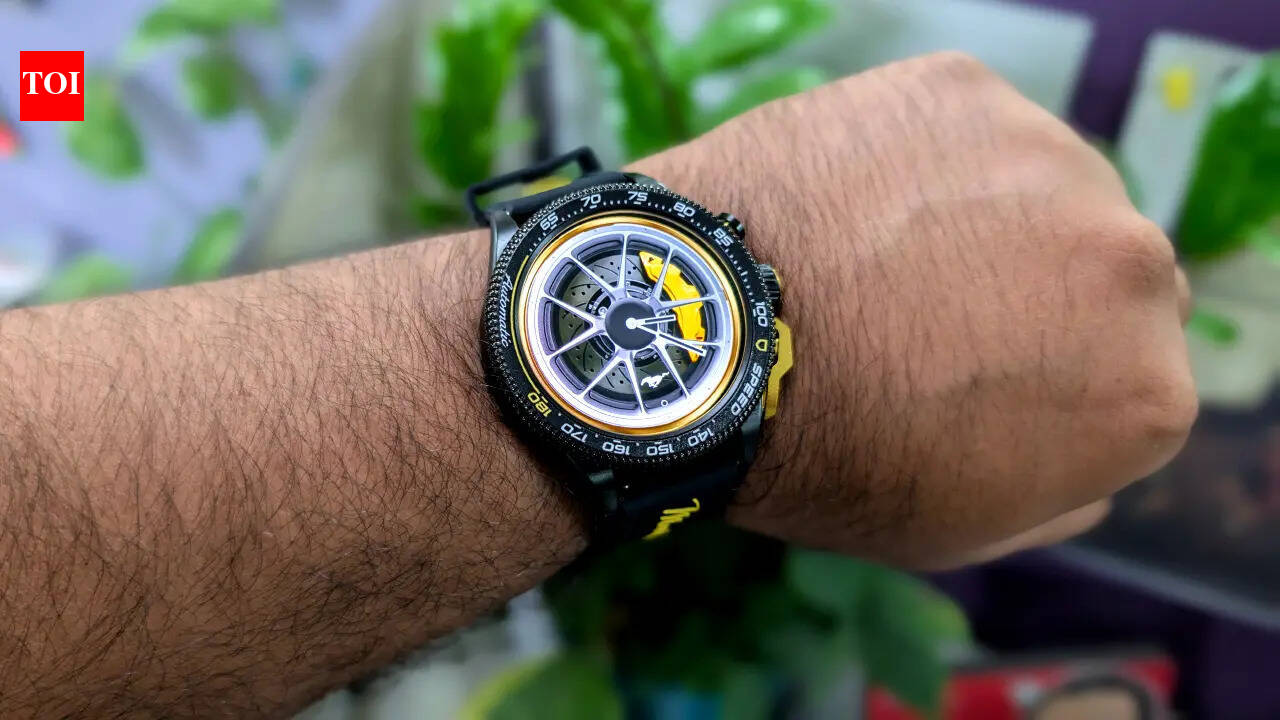 GoBoult Mustang Stallion smartwatch review: Loud and bold