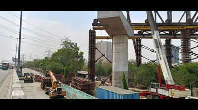 NH-9 slip road shut for Metro work, vehicles forced to take 4km detour to Indirapuram