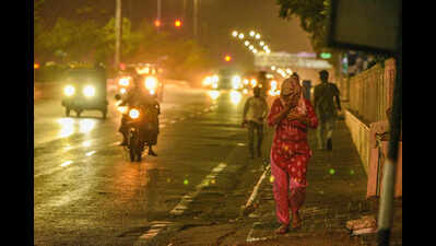 Dust storms, rain keep temps near normal in Raj, relief likely till May 6
