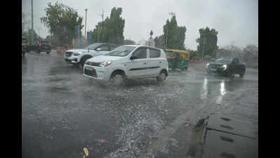 Dust storms, rain keep temps near normal in Raj, relief likely till May 6