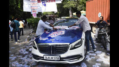 No Porsche, no Merc? DU may ban campaign cars for DUSU polls