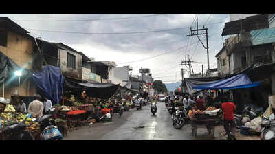 Garbage, poor lighting, clogged drains plague Dharampur mandi