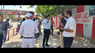 MCG commissioner cracks down on garbage, orders immediate clean-up during surprise inspection