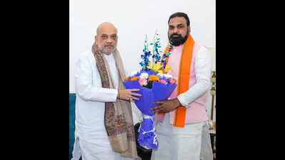 CM meets top NDA leaders in Delhi ahead of cabinet expansion
