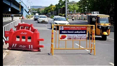 Night-time barricades in Chennai lead to traffic snarls during day