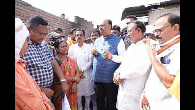 Law on Stubble Burning Needed, Says Bawankule; announces Rs2.5lakh housing aid, Rs23k immediate relief