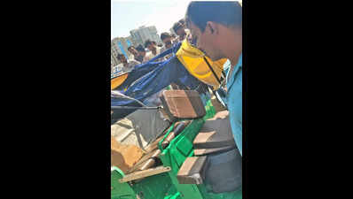 Barricade falls on auto on Ahmedabad’s SG Highway, one killed