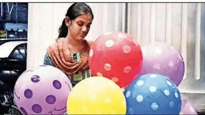 Kolkata balloon seller clears ICSE, says ‘if I stop selling, my studies would stop'
