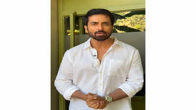 Sonu Sood reacts to Jabalpur boat tragedy; Actor demands mandatory life jackets and strict safety rules