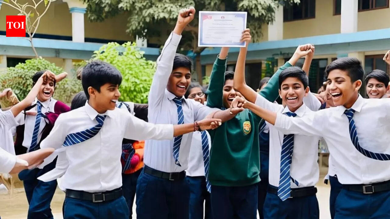HPBOSE कक्षा 12वीं के टॉपर्स 2026: अंशित कुमार ने समग्र रैंक 1 हासिल की, पूरी सूची देखें