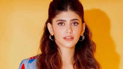 Sanjana Sanghi confirms Ratna Pathak Shah, Dia Mirza, Fatima Sana Shaikh starrer ‘Dhak Dhak’ sequel script is ready