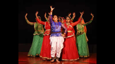 Nrityasamidha" honours Guru Prabha Marathe with an enthralling display of classical dance.