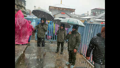 Snowfall at Kedarnath, IMD issues storm alert for several places in U’khand