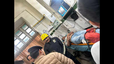 SUV plunges into deep gorge near Nainital, 1 dead