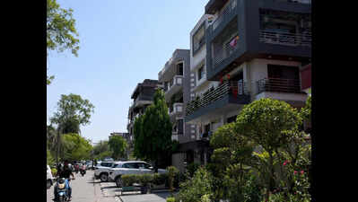 Residents weigh security choices, question use of grills, smart locks