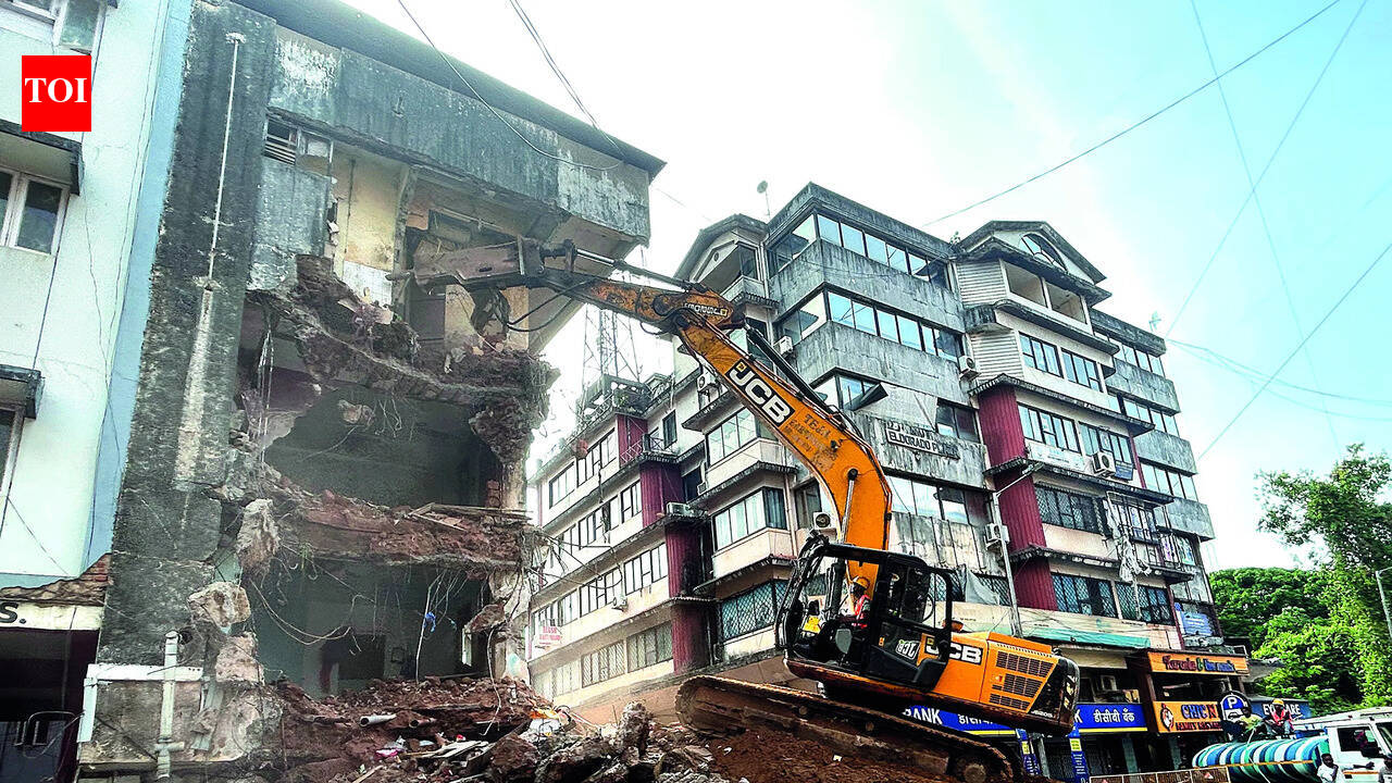 Panaji corp awaits structural stability reports for old buildings from GEC