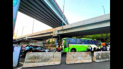 New barricading below CoEP flyover triggers traffic chaos