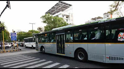 No U-turn back on Wardha Road; Ajni Square remains bottleneck