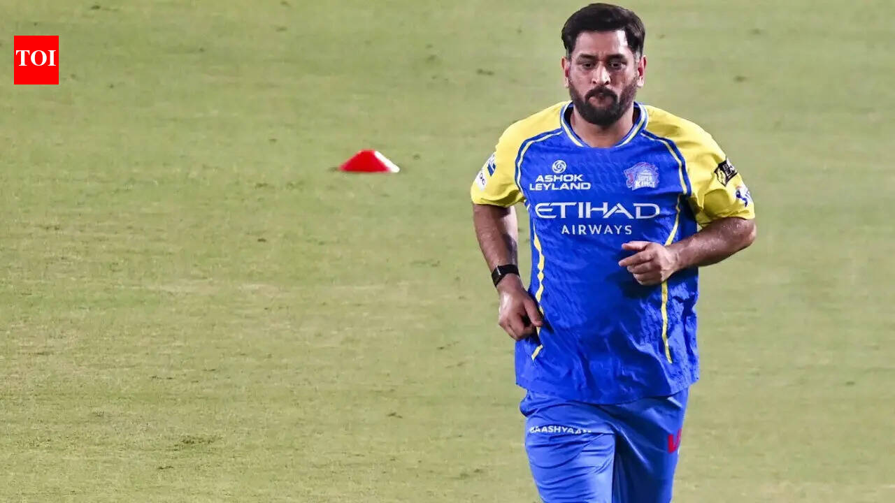 Will Dhoni play? CSK coach's blunt 'above my pay grade' reply goes viral